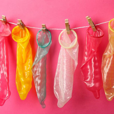Guide complet pour choisir le bon condom : Tout ce que vous devez savoir